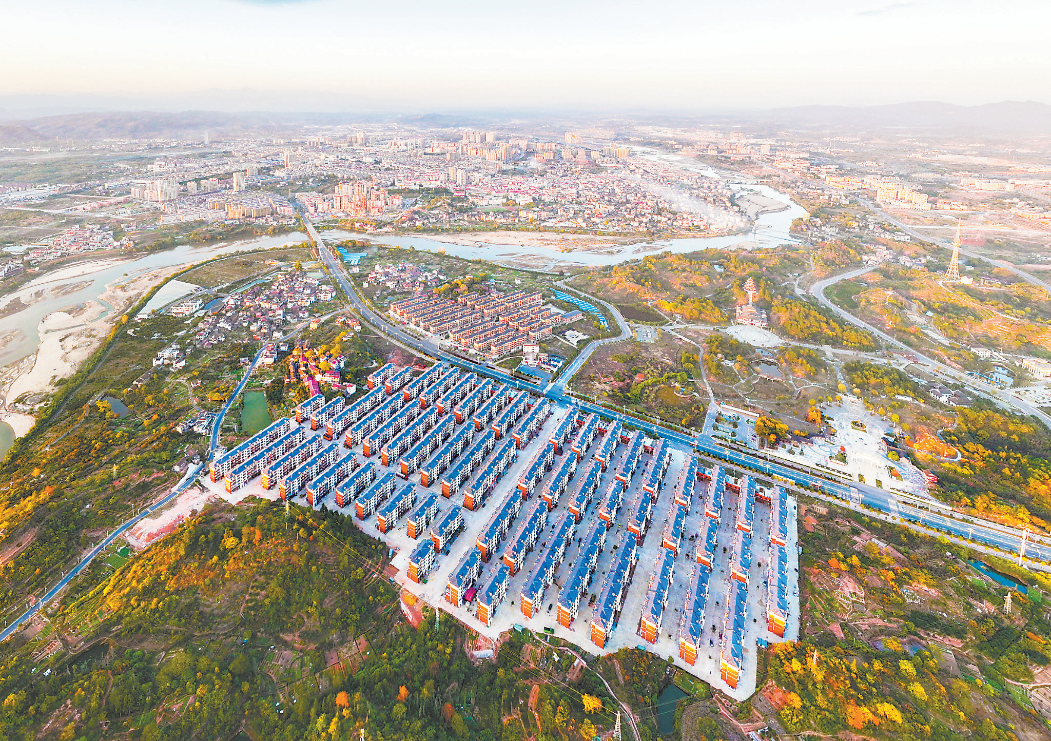 村庄、田园、道路相映成景，南丰这幅春日画卷太治愈了