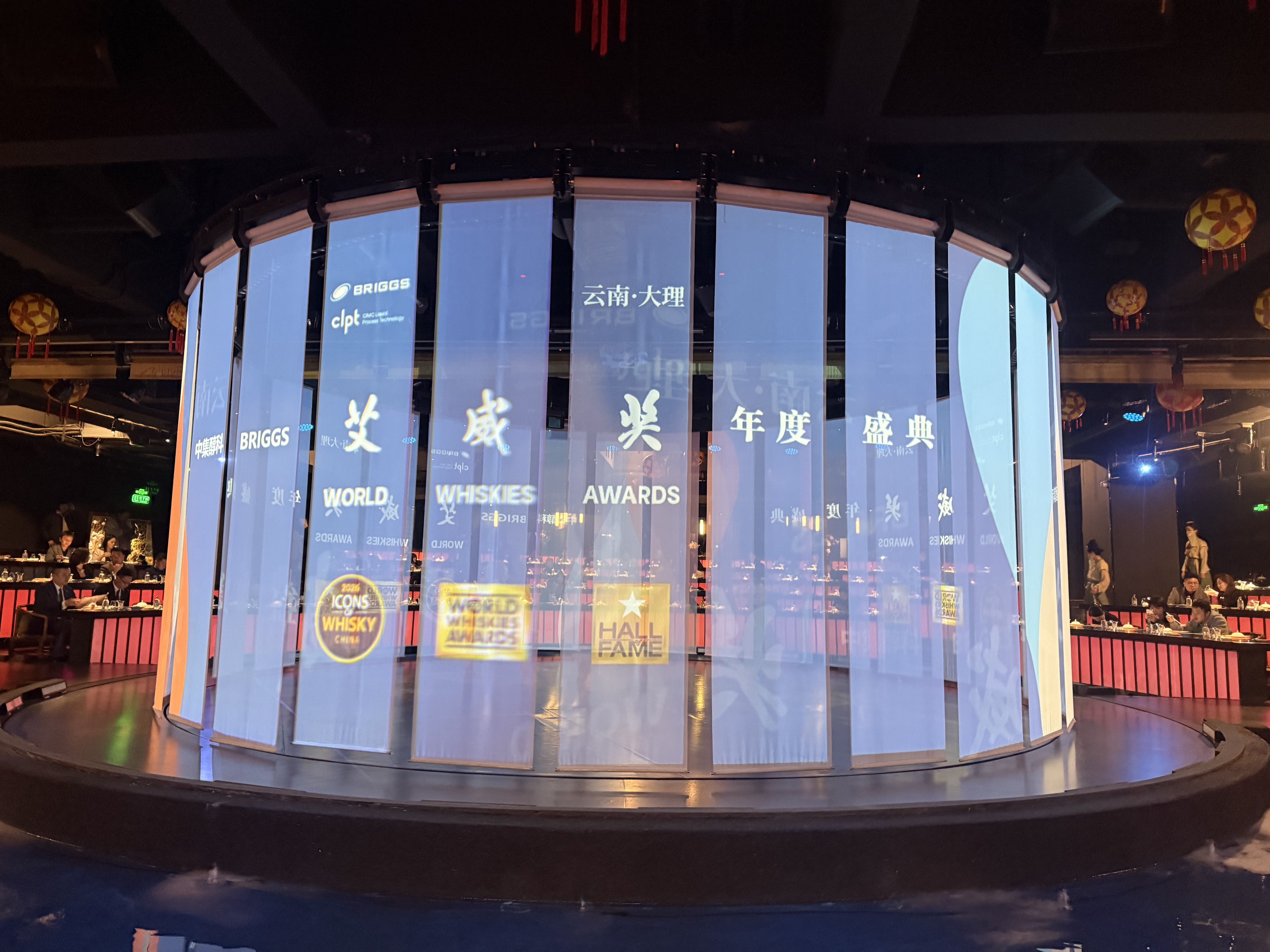 世界烧威士忌载誉归来亮相春糖 红韵飘香展现中国本土威士忌新格调