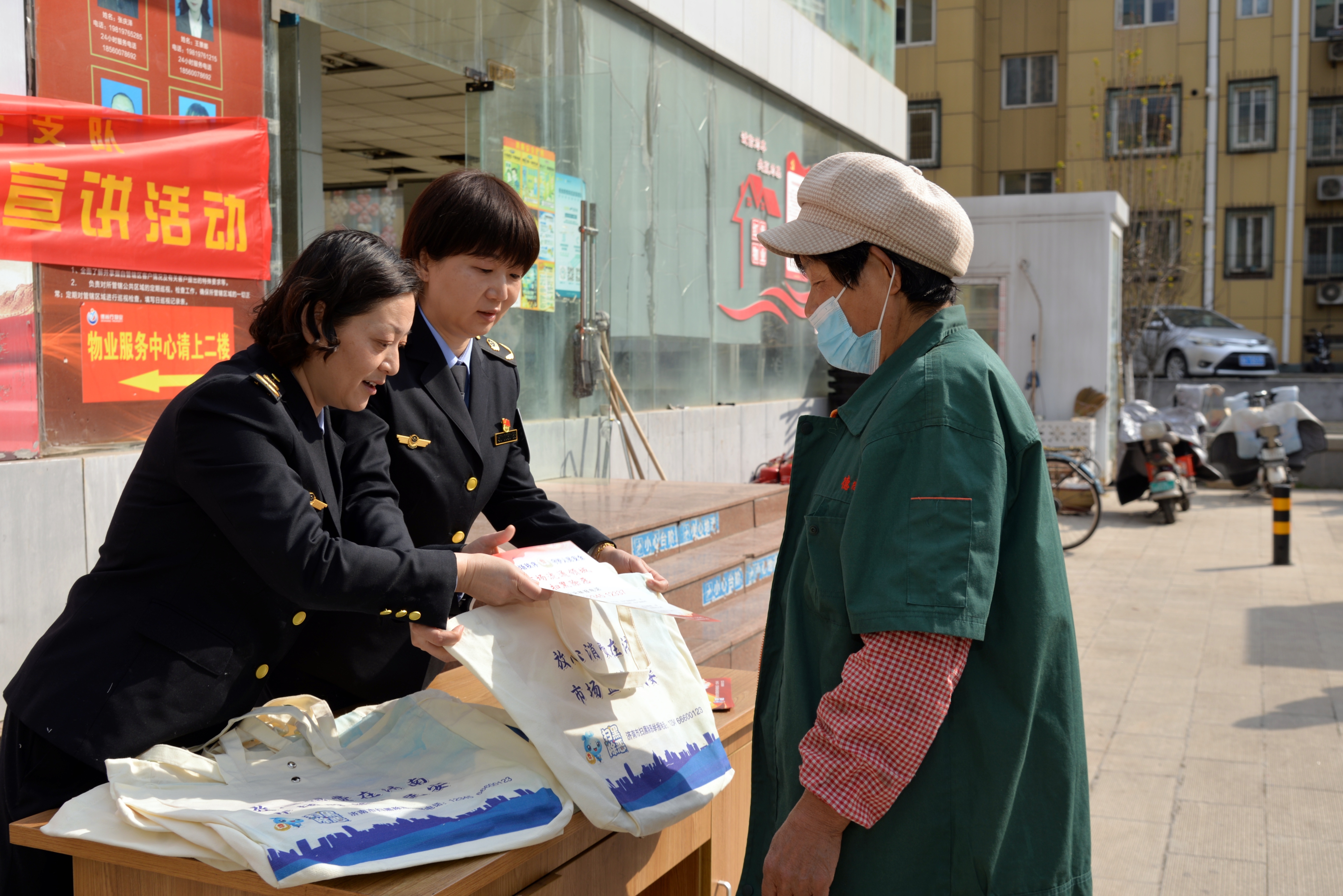普法课堂进社区，手机随身变“砝码”——济南市场监管这场“以案说法”开到了居民家门口
