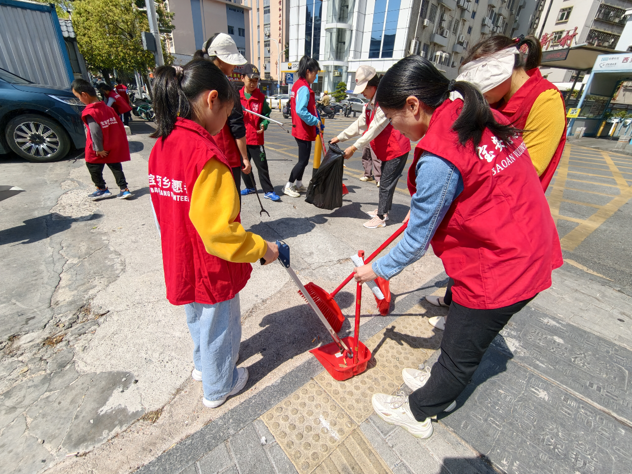 “烟火流塘&middot;青春研学行”流塘社区开展消防安全体验暨学雷锋志愿服务活动