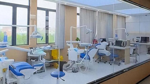 暴跌60%，引来世界牙科关店潮，暴利的牙科营业真的走到了绝顶？