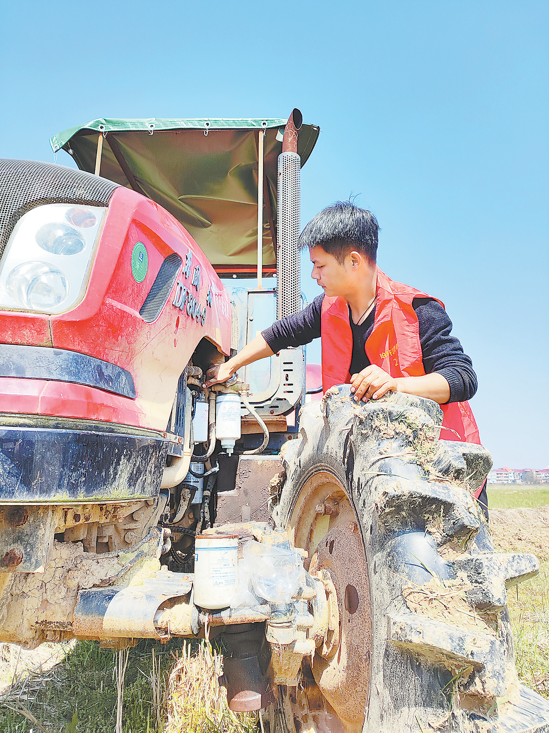 农资先行、农机助力、科技赋能，抚州各地奏响春耕“进行曲”