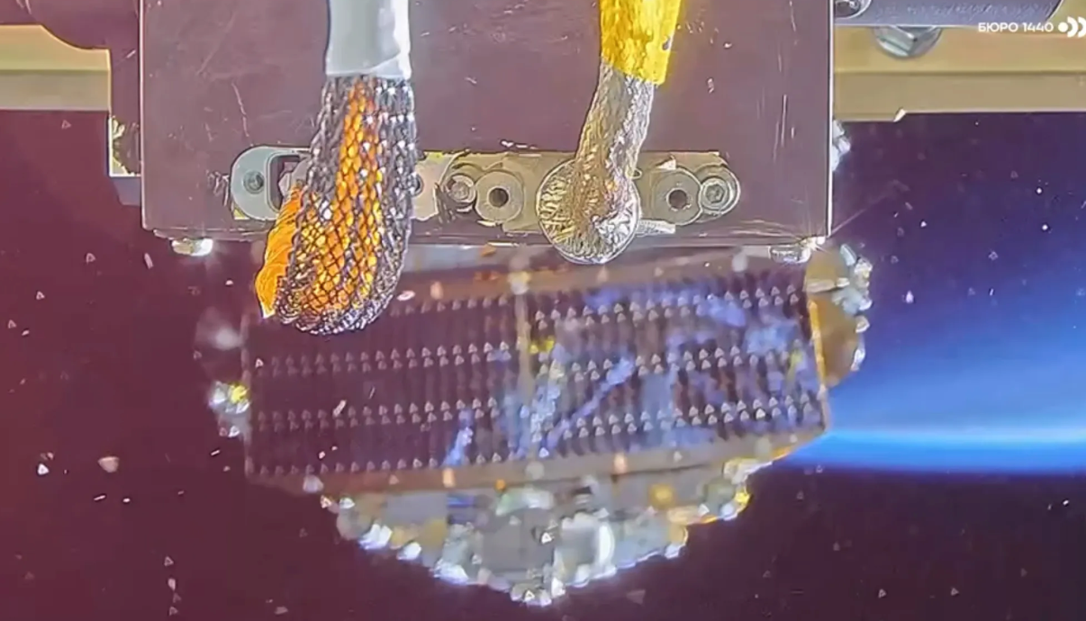 Bureau 1440的首批互联网卫星进入轨道