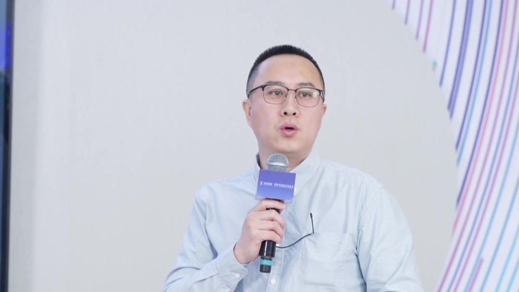 生成式 AI 引爆金融，中国增速领跑高达80%