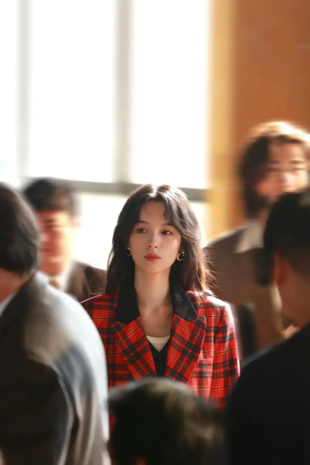 夏晓兰（周也　饰）