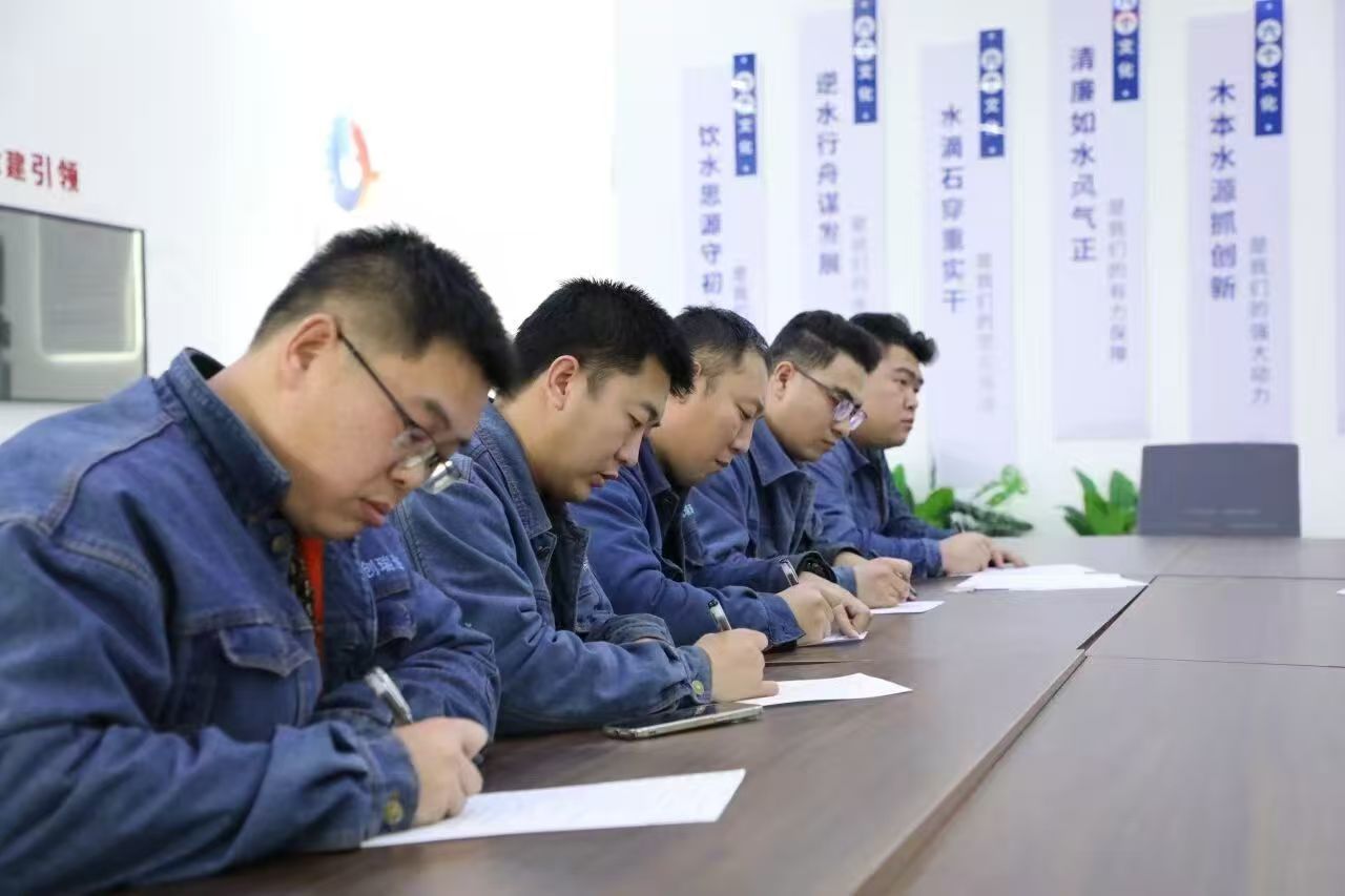 青岛水务集团“党小组+班组”融合建设的创新实践 | 在业务链上建党小组 用心守护每一滴清水