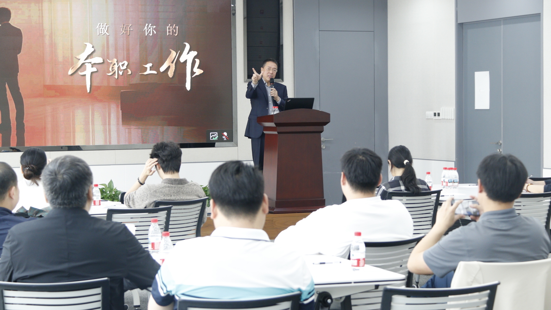 宁波银行深圳分行举办《华为成功之道》分享会  特邀华为前副总裁苏伟深度对话企业家