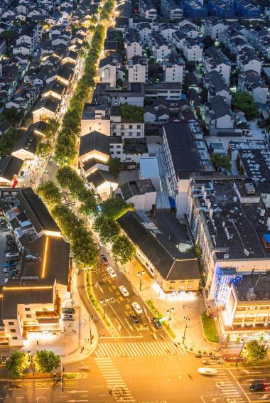 这次“沪”动，“名城”姑苏下的是什么棋？