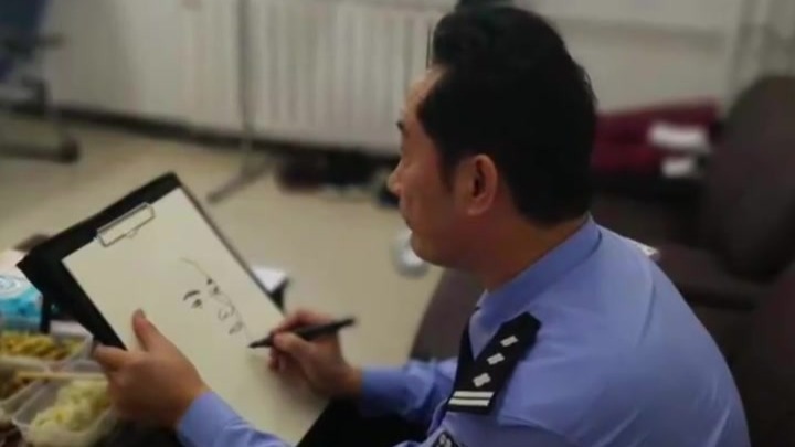 “梅姨”画像作者：她到哪也不出示身份证，社会上没她照片