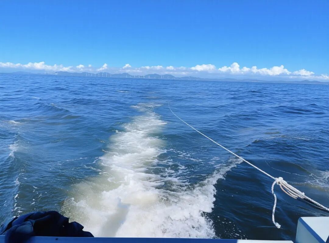 考察船拖拽水下聲音記錄設備