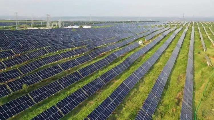 美国电力缺口将高达20%，马斯克豪掷200亿，来中国扫货光伏设备