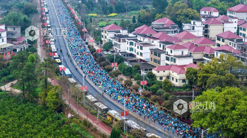 2026年江西省吉安市青原山半程马拉松于3月22日盛大开跑。