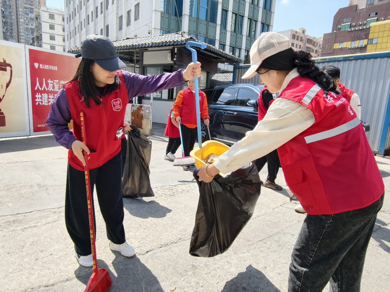 “烟火流塘&middot;青春研学行”流塘社区开展消防安全体验暨学雷锋志愿服务活动
