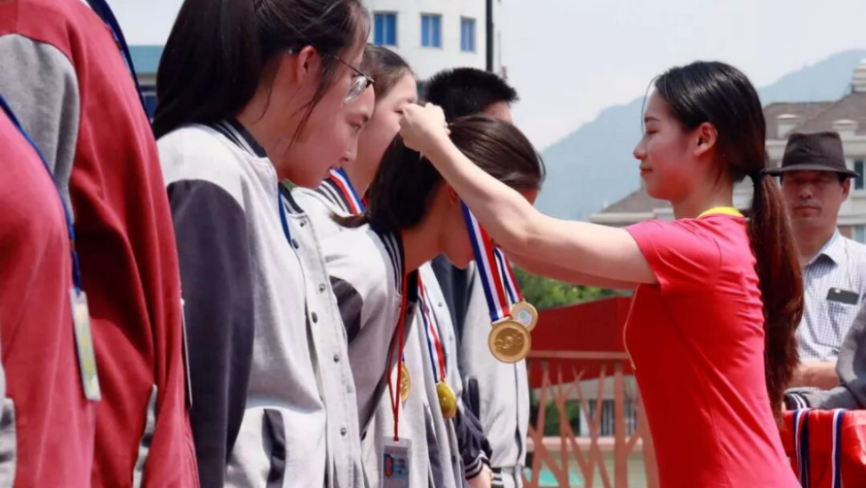 环球真人app相关图片