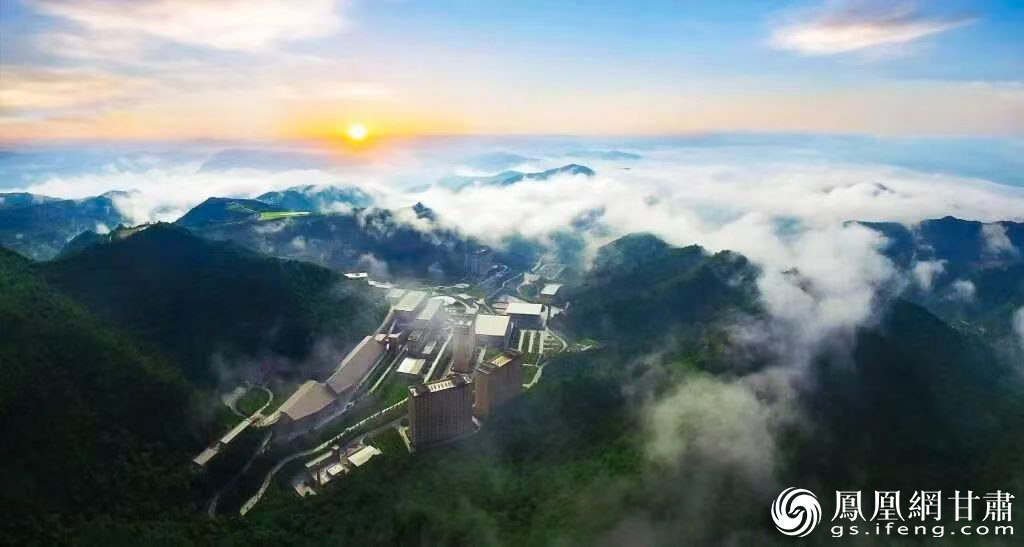 蜀道青泥岭峡谷间云海环绕，景致空灵绝美。徽县文体广电和旅游局供图