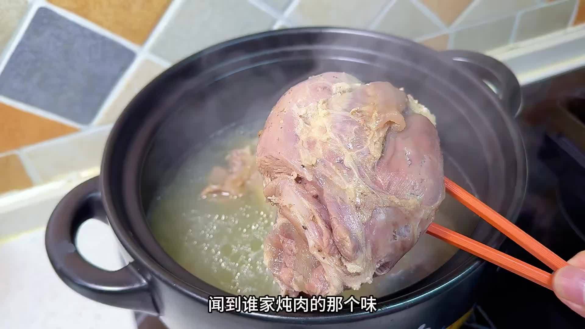 最近被这个盐水肉夯爆了，前几天做的盐水猪肉大获成功