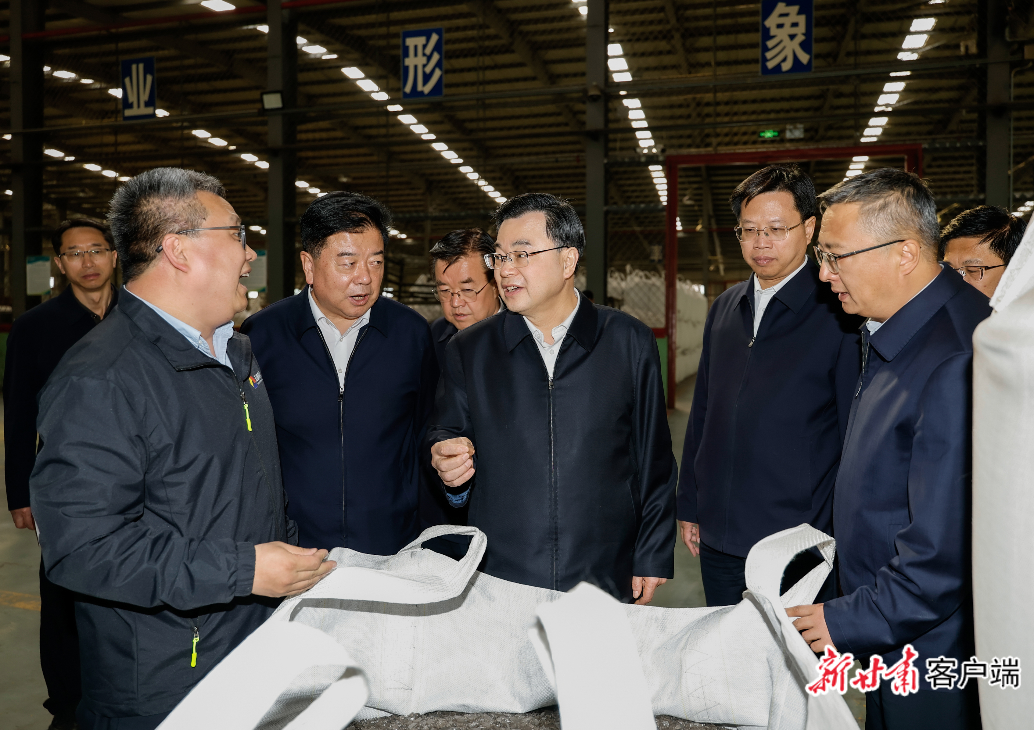 4月1日至2日，省委书记、省人大常委会主任胡昌升在天水市、定西市指导督导树立和践行正确政绩观学习教育、中央巡视反馈问题整改、群众身边不正之风和腐败问题集中整治，调研了解有关工作进展情况，并开展巡林巡河、检查森林草原防灭火工作。新甘肃&middot;甘肃日报记者　孟捷
