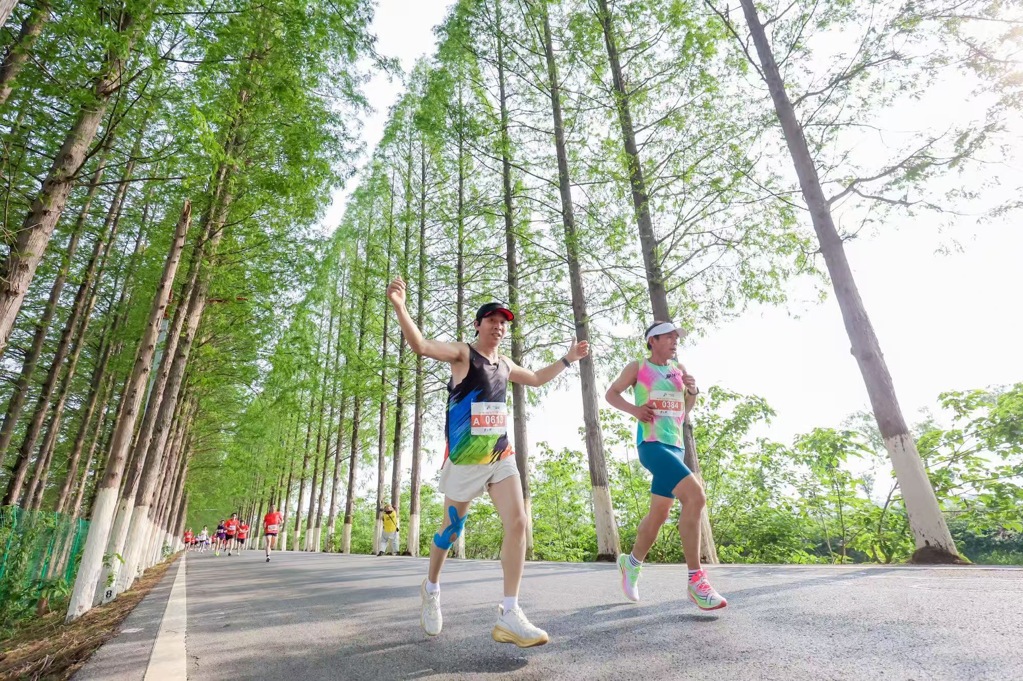 楚韵虾香&middot;奔跑潜江|潜江半马4月12日启程，10吨虾香迎客来