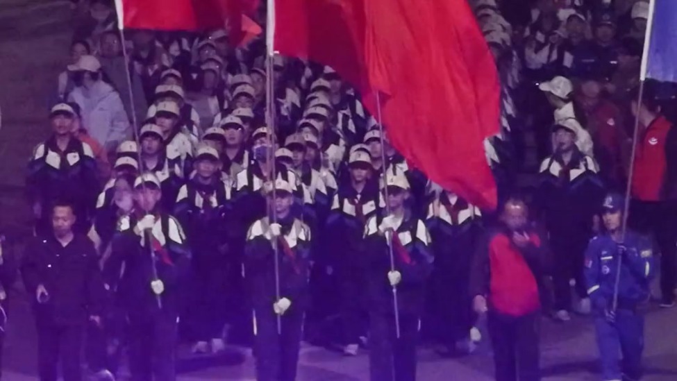 连续31年，徒步108里！这堂“课”又刷屏了