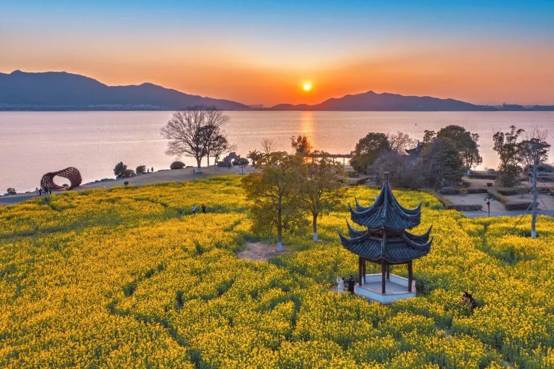 3.12 陈乾斌 东钱湖沙山路夕阳.jpg