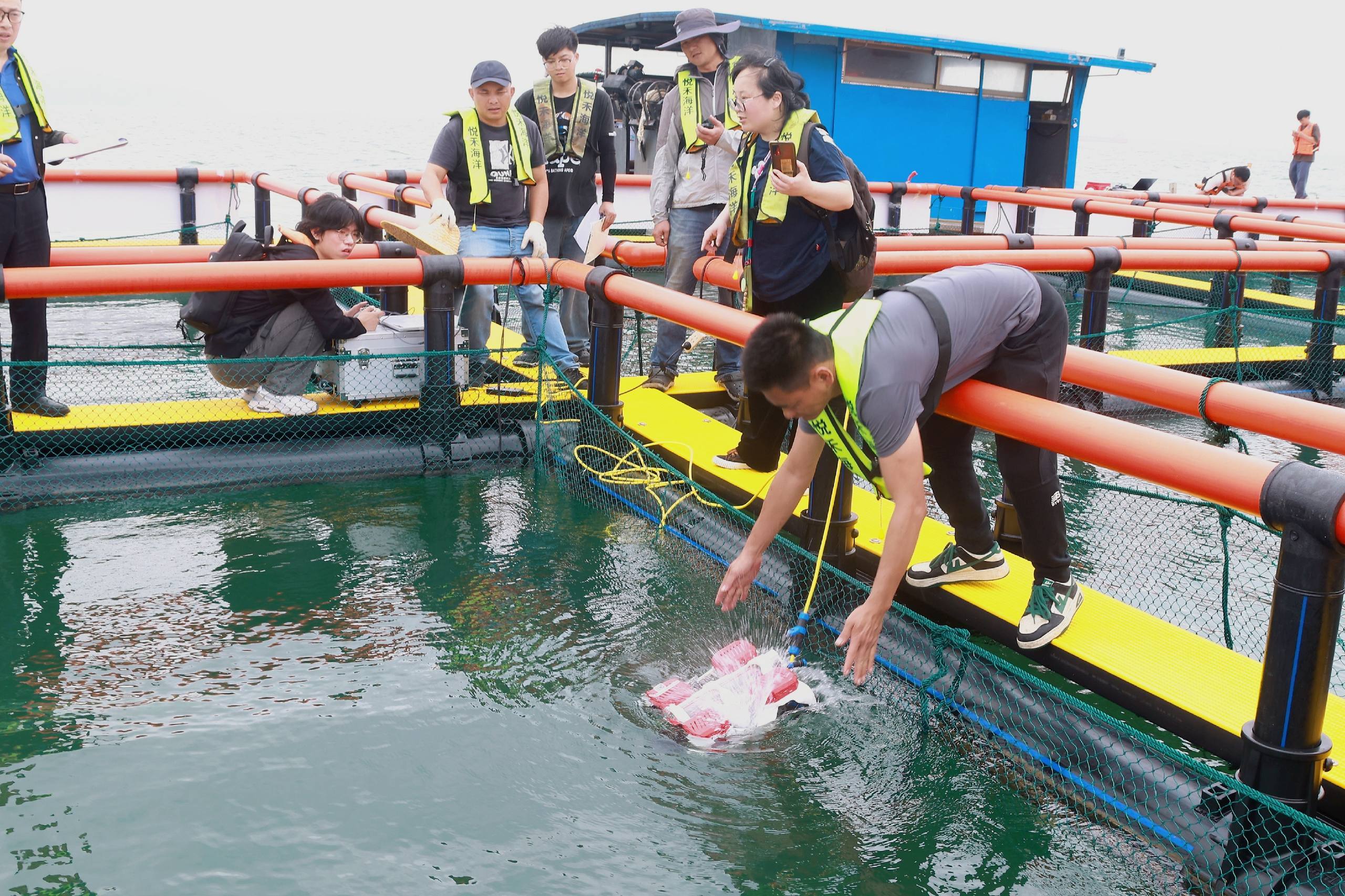 带着1500万订单开赛！湾区首届海洋牧场机器人赛事在珠海深海“实战”
