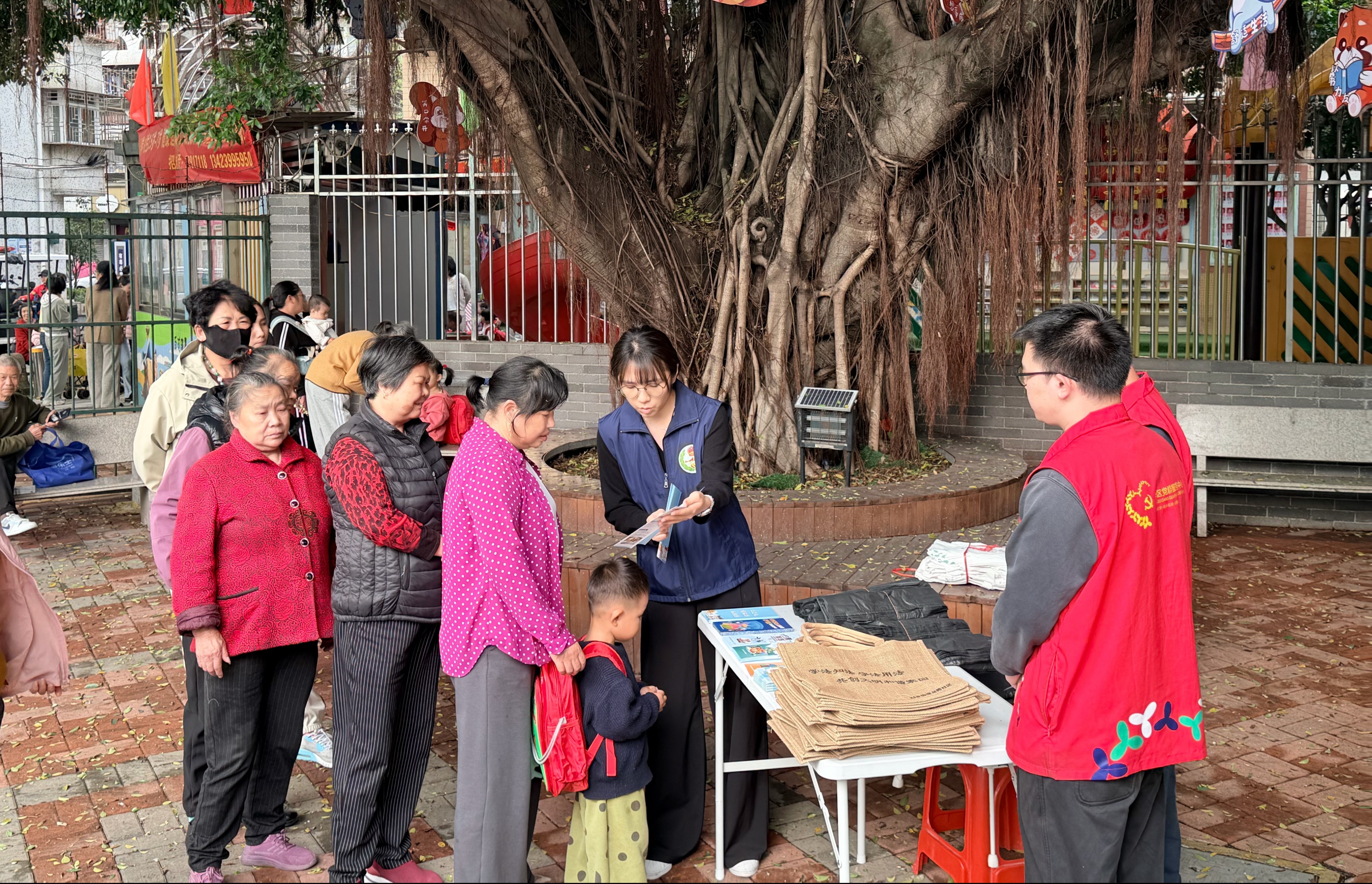 进社区宣传活动现场
