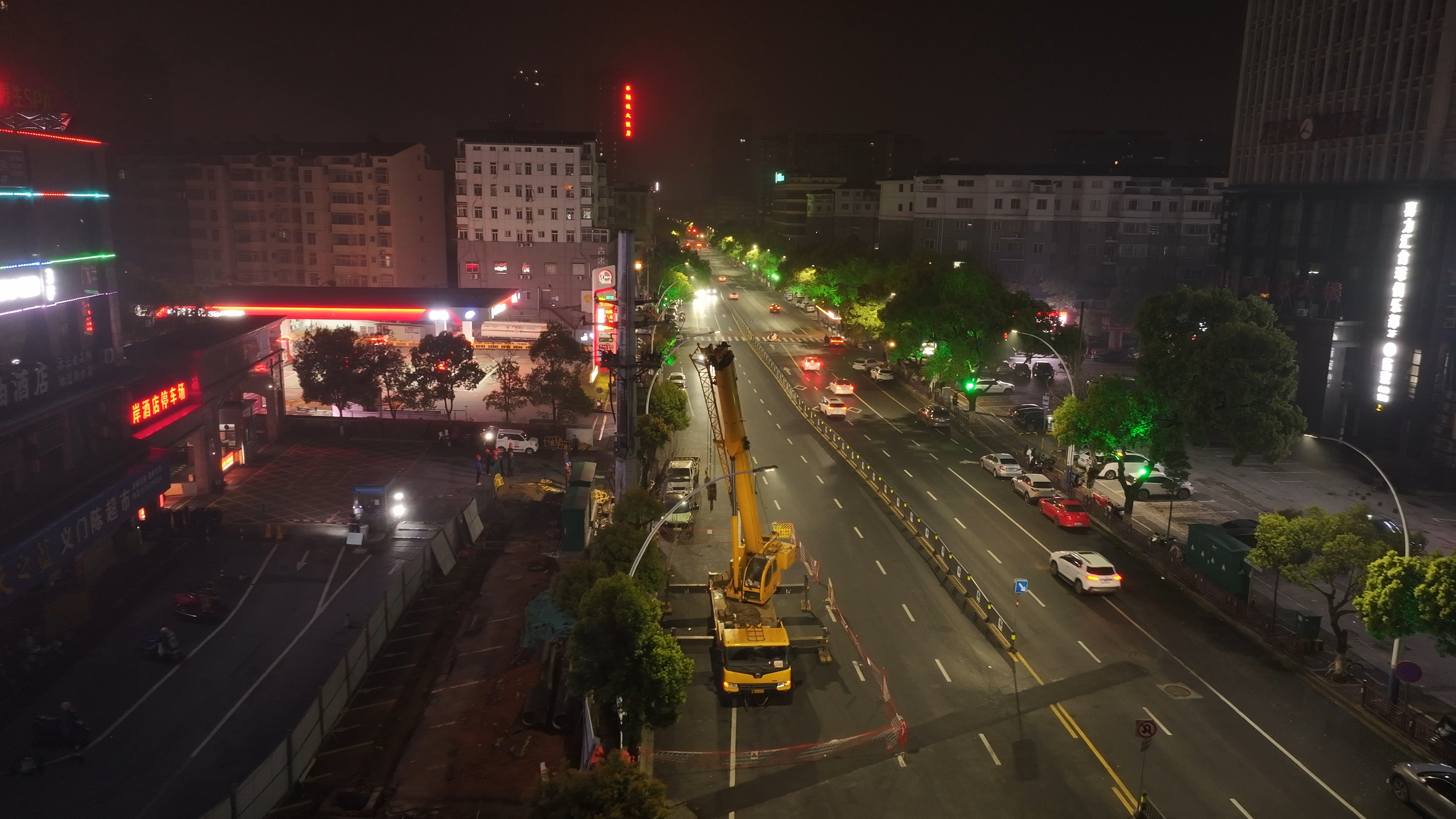 江西新余：电力零点作业护航城市更新改造