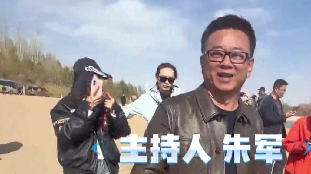 朱军探访民勤县红崖山水库