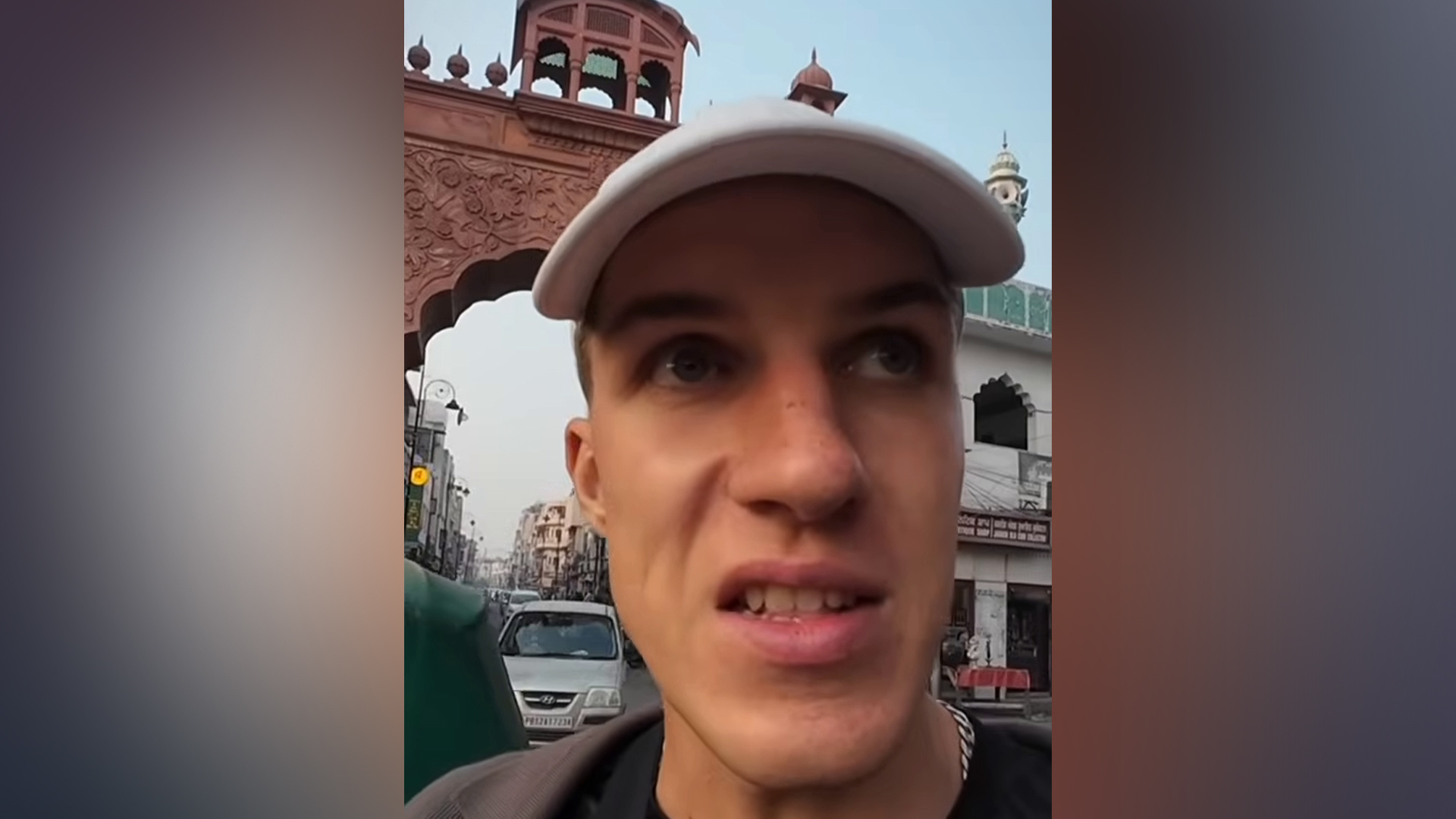 井然有序vs一片混乱，美国博主中国游后抵达印度被惊呆：简直像到了另一个星球，印度网民转发：我们该好好反思了