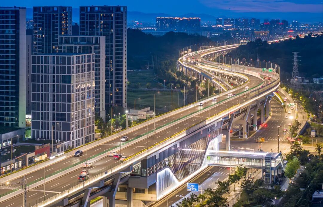 8.12 周昱全 机场南路高架奉化段.jpg