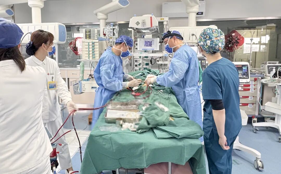 江西省儿童医院刷新全省年龄最小、体重最轻患儿救治纪录