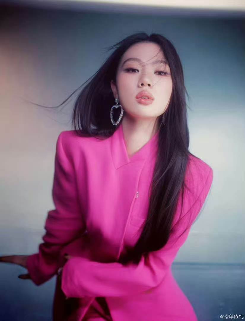 单依纯就被指强行侵权《李白》道歉,李荣浩晒音著协未授权邮件持续追责