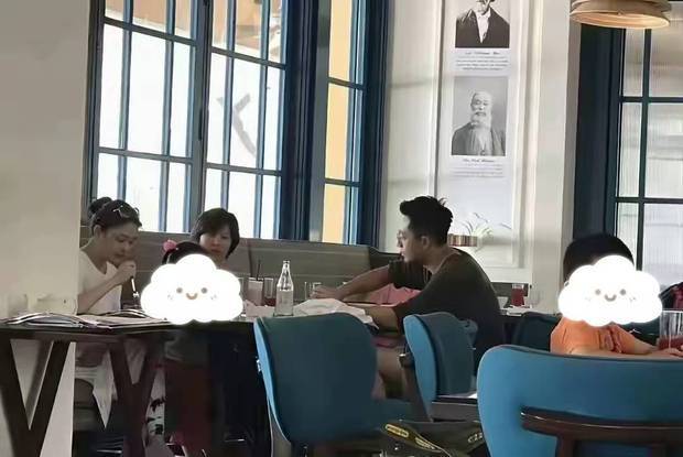 大S和女儿、汪小菲一起吃饭。