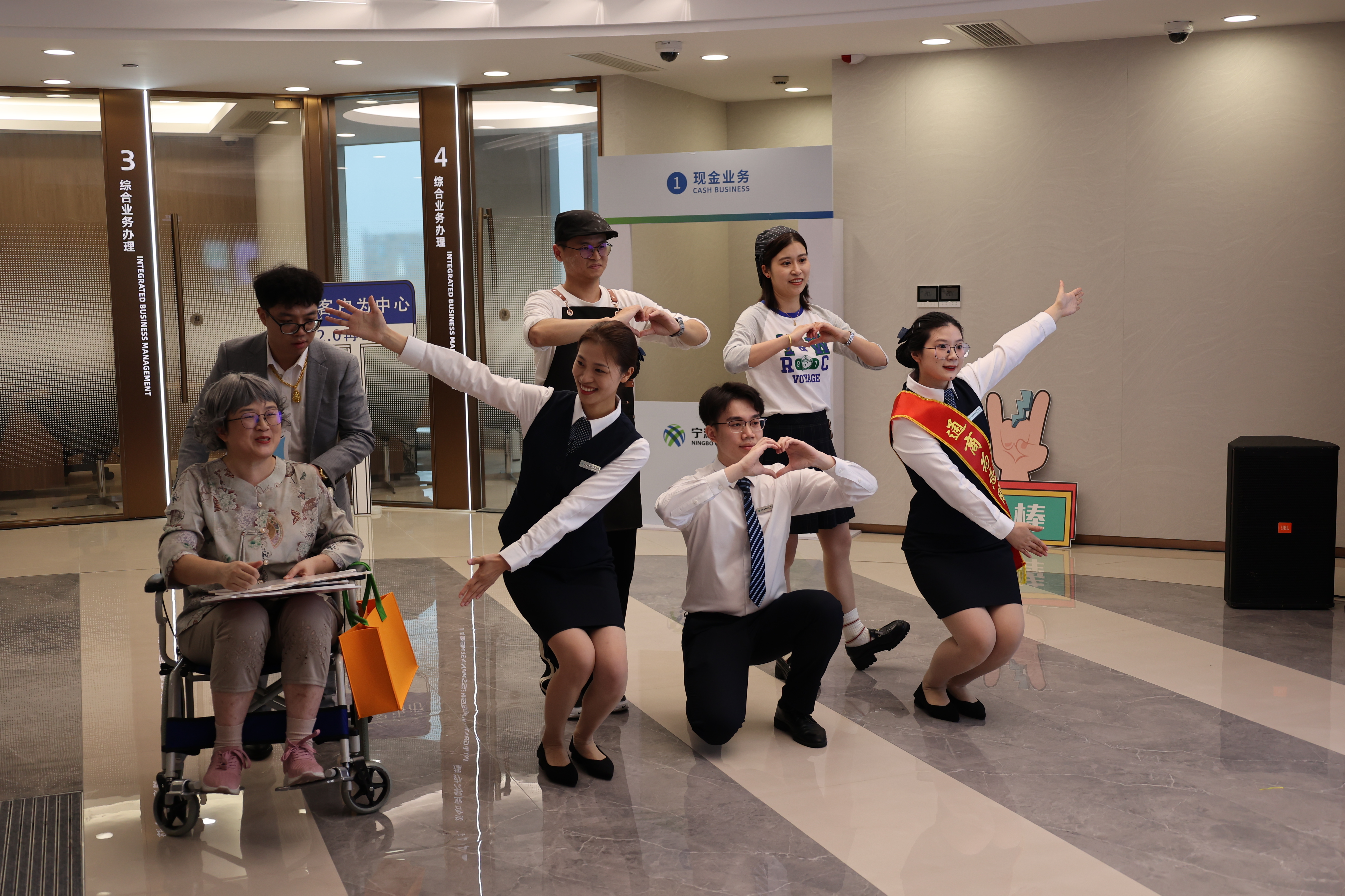 加强“五维发力”，升级服务体验——宁波通商银行持续丰富“大运营”2.0体系显成效