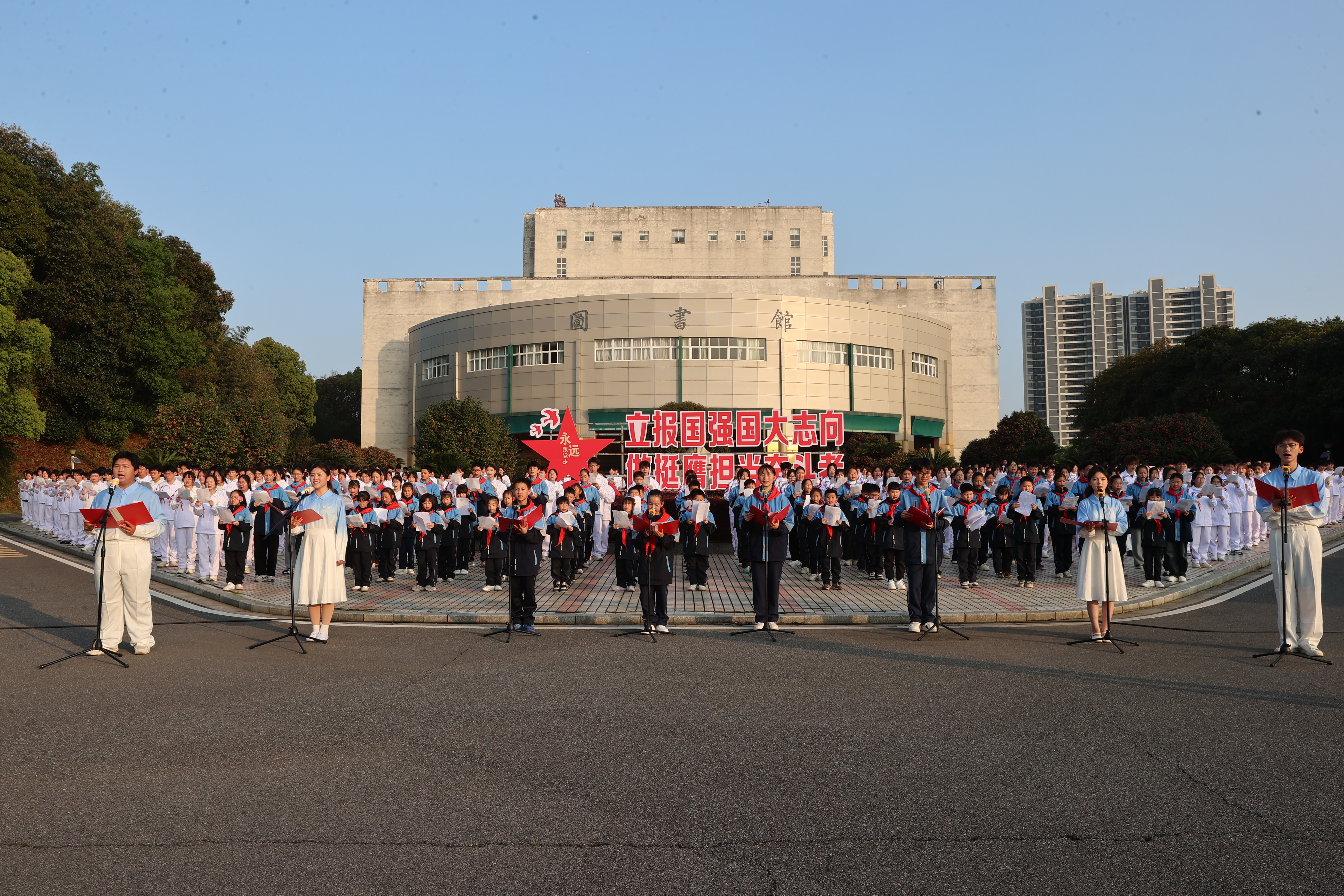 江西中医药大学举办2026年“盛世清明”千人诵活动