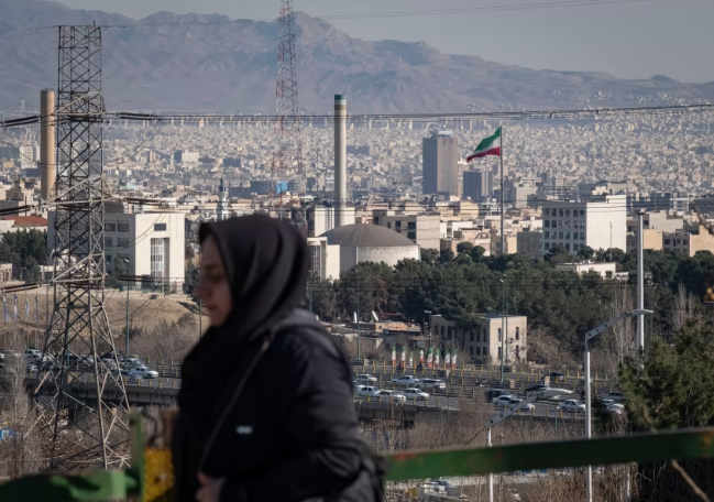 美媒：陷入绝境、身受重创的伊朗，现在会研发核弹吗？