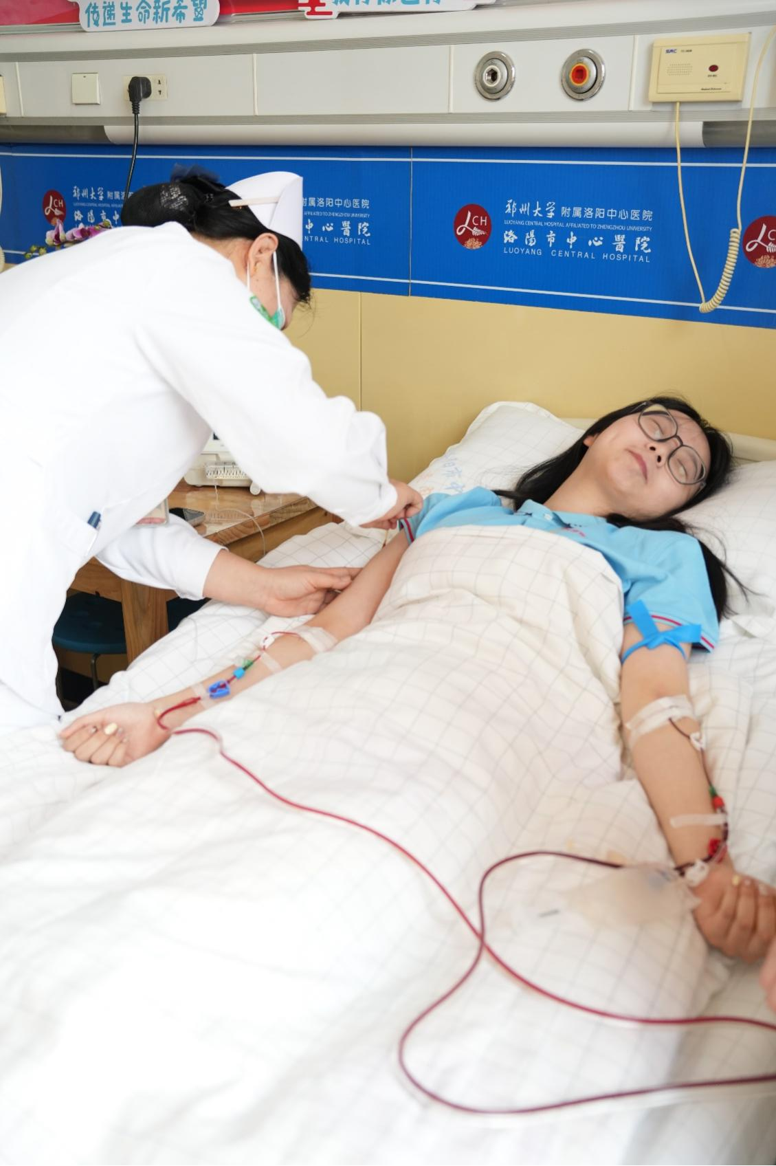 爱为生命续航：全国首对父女造血干细胞捐献者接力赛