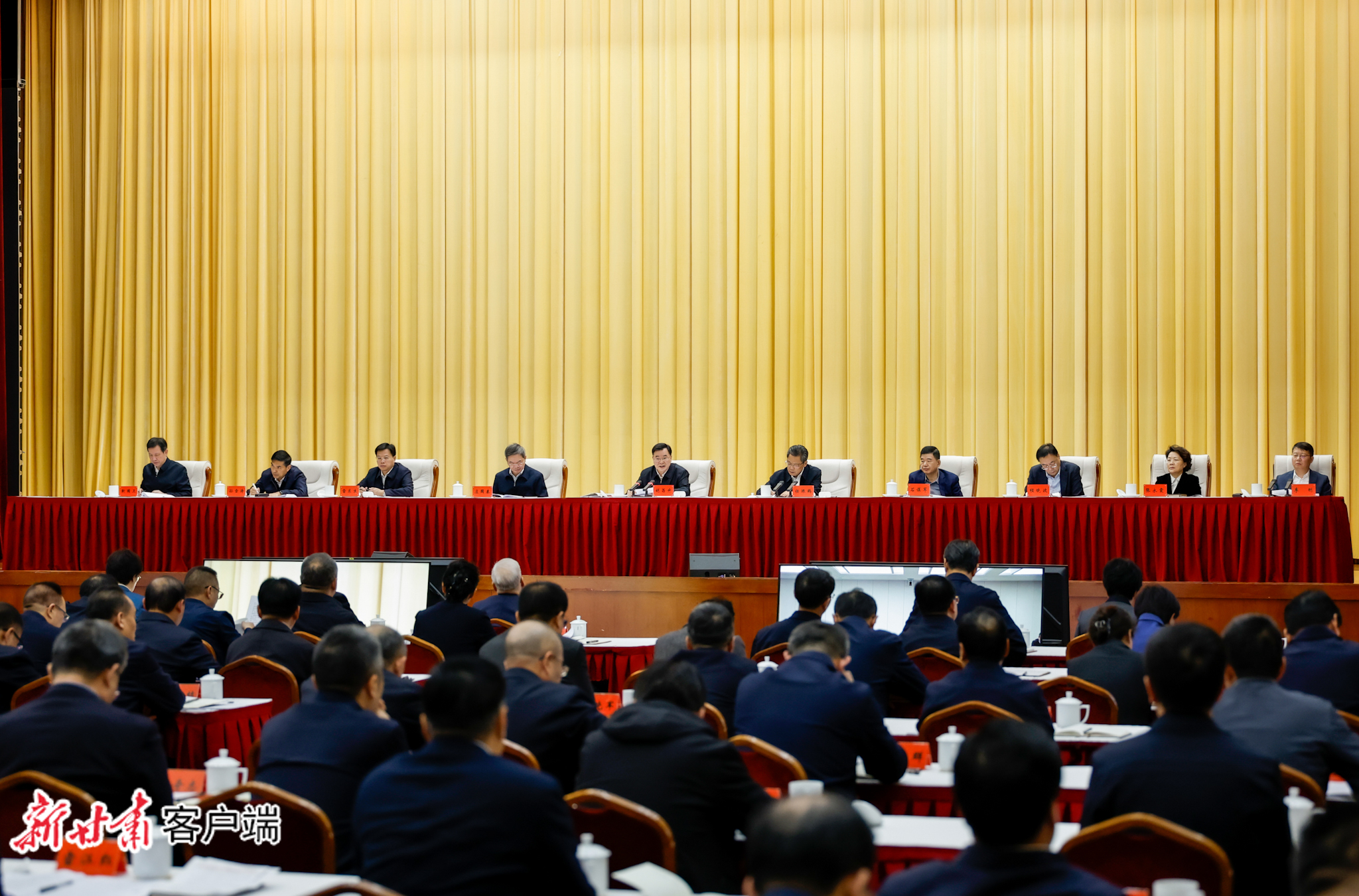 甘肃领导干部领考核成绩单 省委书记现场讲评