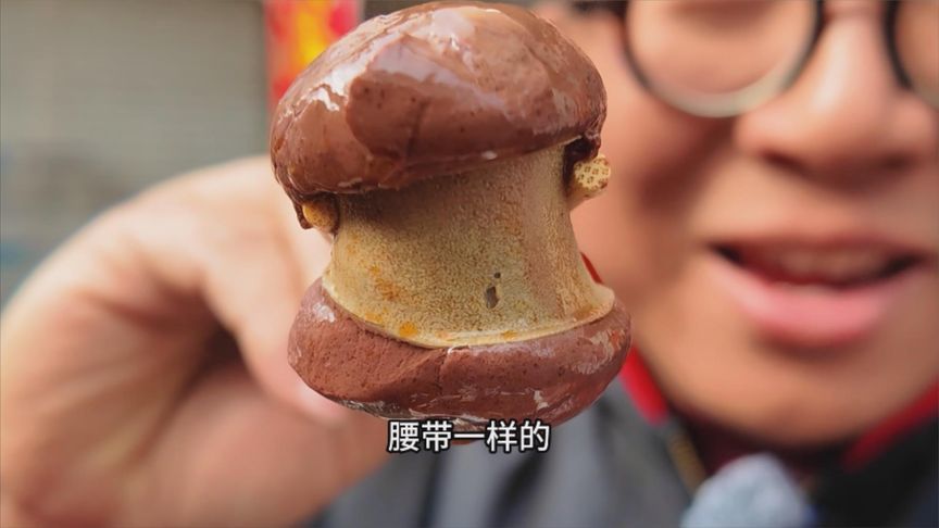 来到安阳必吃的美食——烩灌肠，老客们说吃了就忘不掉，还真是不一样