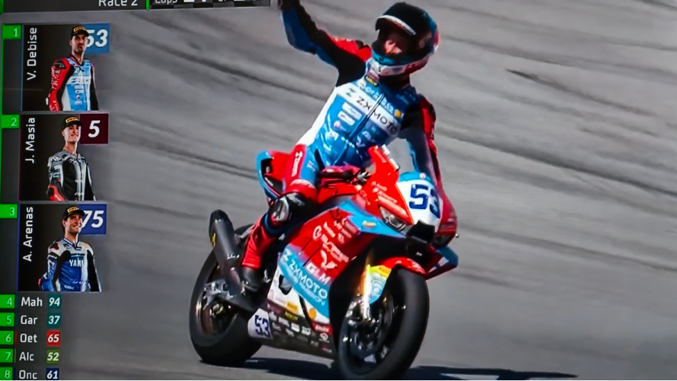 国产摩托历史性突破！以近4秒优势在世界顶级赛事夺冠