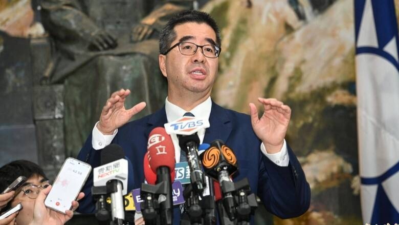 人物丨郑丽文访陆随行的国民党高层都有谁？