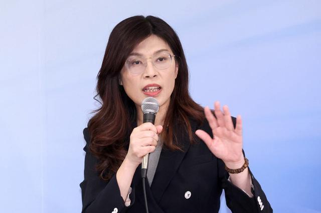警告民进党不要刻意抹黑带风向!郑丽文:赴陆交流只为和平