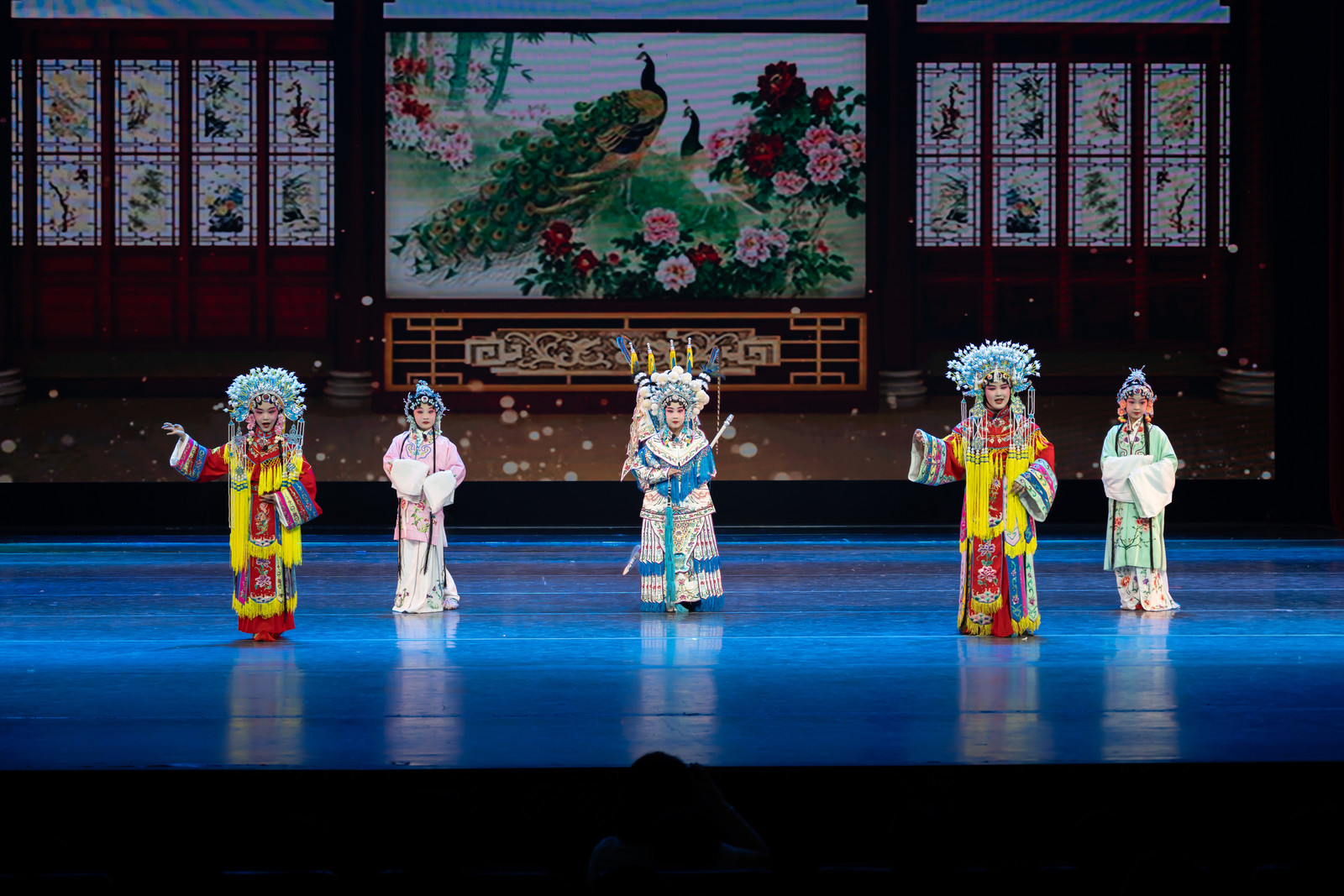 龙江少年展艺韵 美育成果耀冰城 黑龙江省第九届社会艺术教育成果汇报演出成功举办