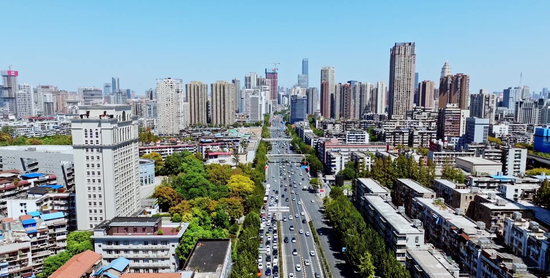 江岸“百万分之一” | 在路上 向未来