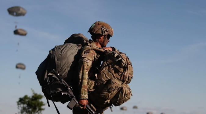 美媒爆料：特朗普考虑派兵夺取伊朗900斤铀