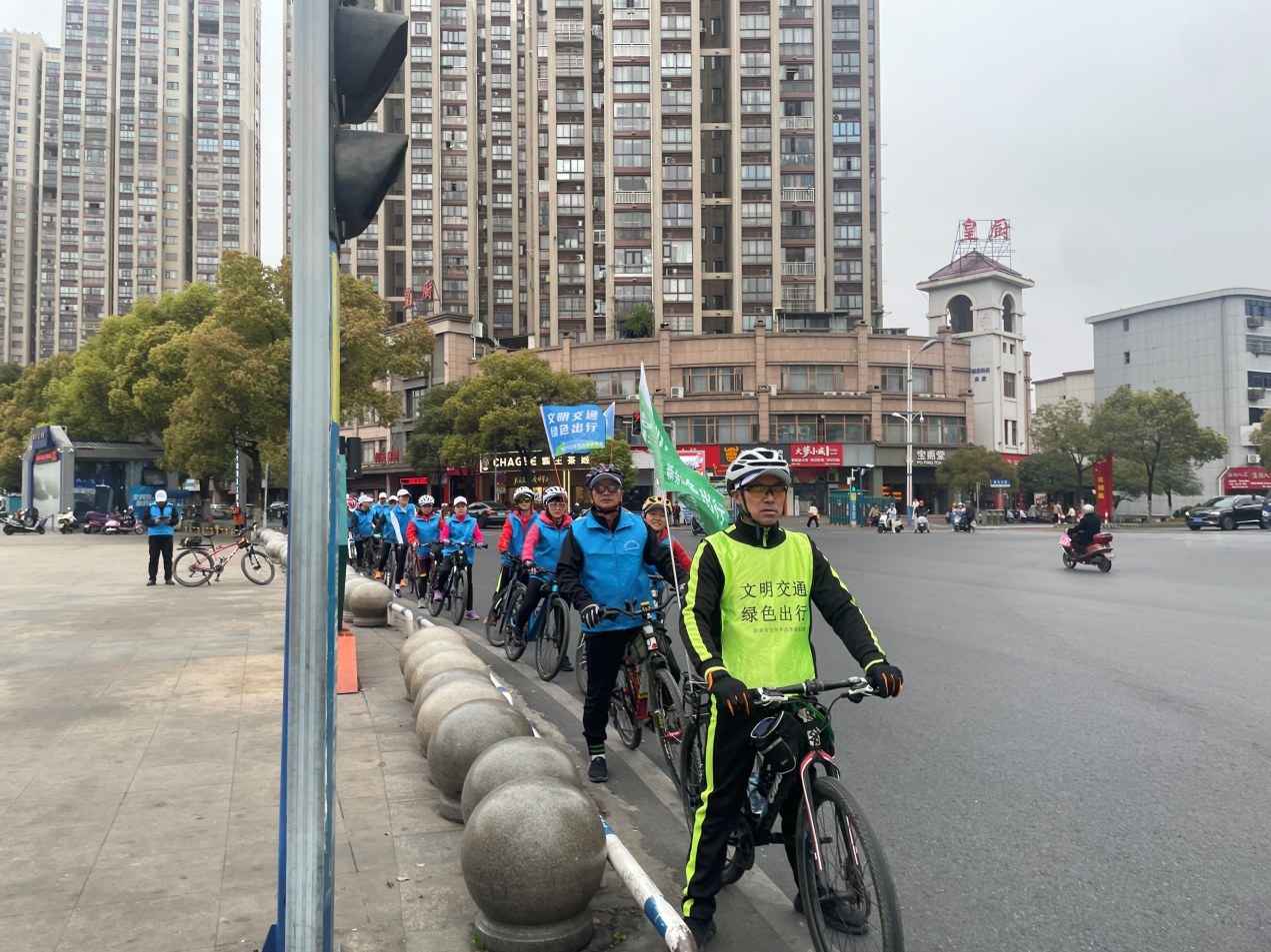 骑行宣传、发放传单，新余这场活动倡导“文明交通绿色出行”