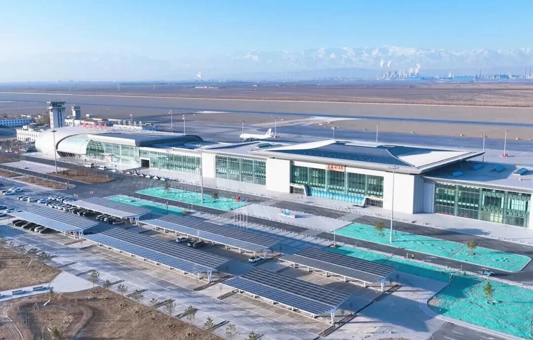 嘉峪关酒泉机场T2航站楼全貌　图源：甘肃民航