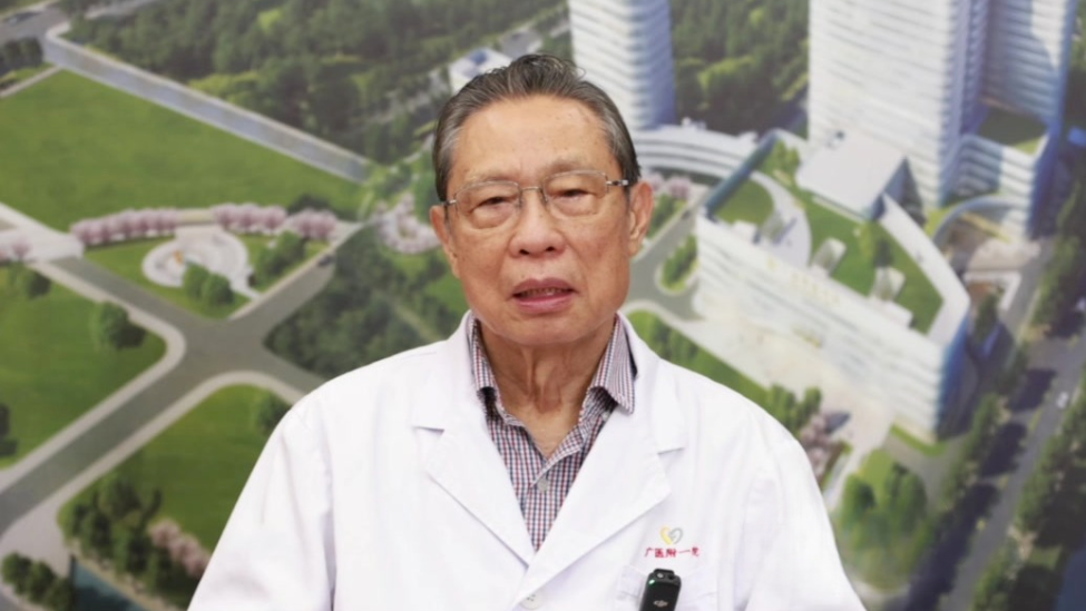 钟南山：每天早晨第一件事，看《凤凰早班车》已成习惯
