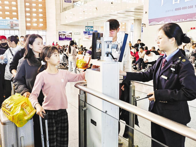 清明假期运输4月3日启动 南铁计划加开旅客列车1077列