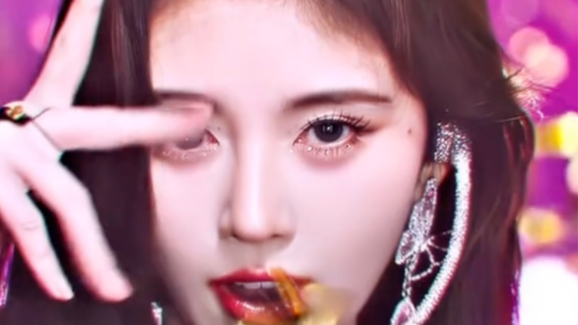 “四千年美女”鞠婧祎被实名举报偷税漏税，“24年仅下半年收入至少5000万，瞒报比率达88%”